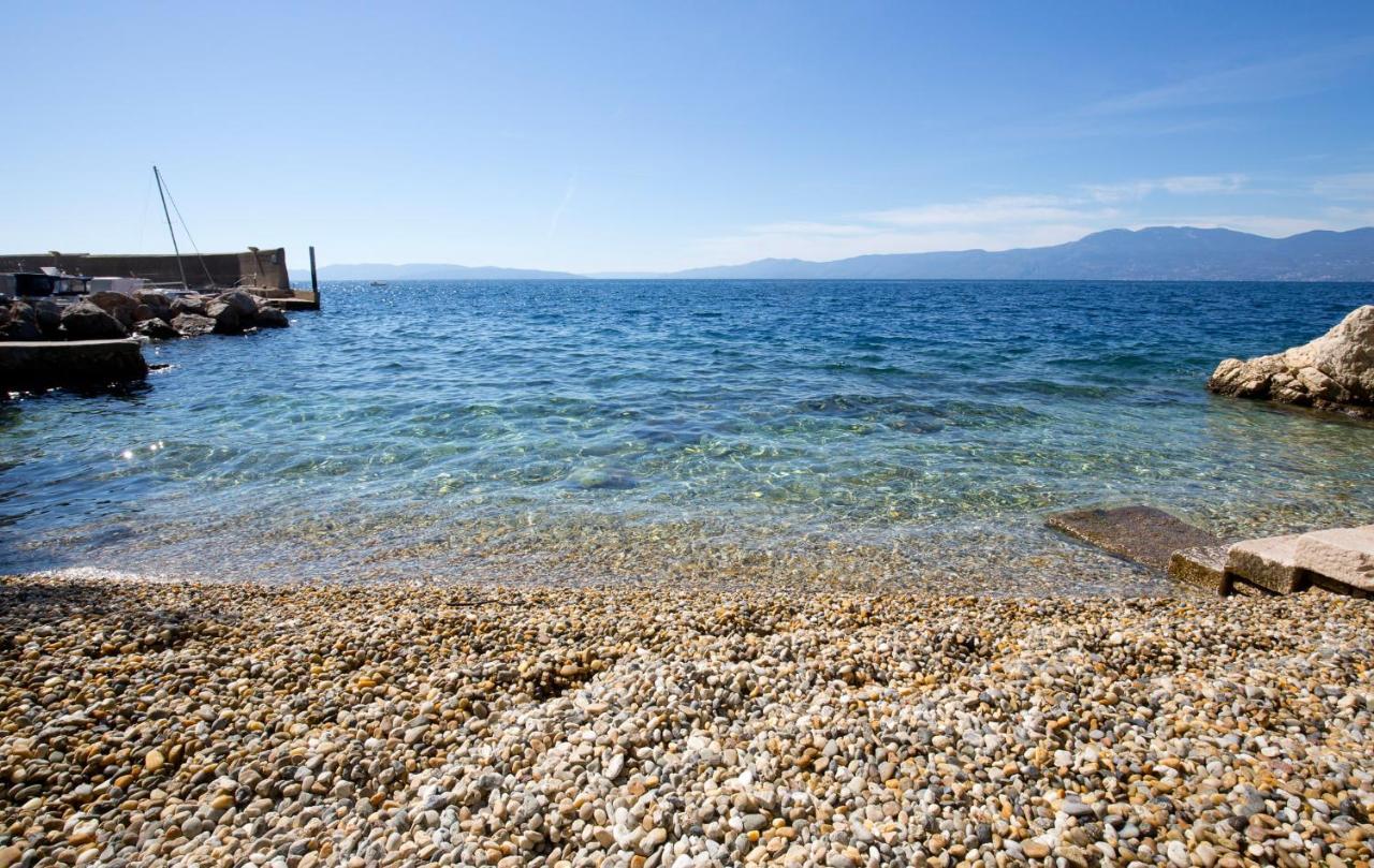 Paha-Paha Modern Apartment With Sea View, Fast Wi-Fi, And Free Parking! Fiume Esterno foto